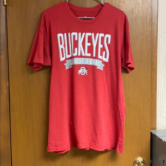 Tops - 🌸Red Ohio State buckeyes T-shirt